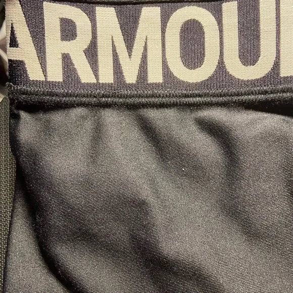 Under Armour Youth small - Picture 4 of 4